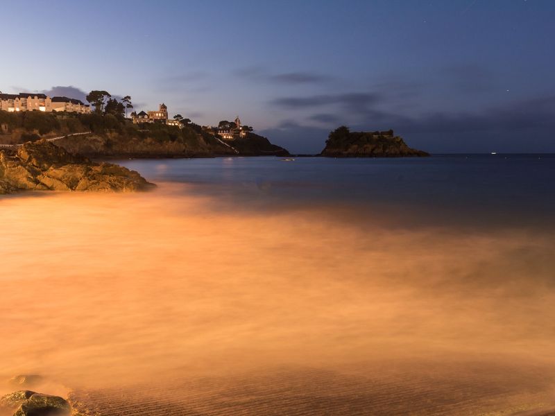 NA. La mer la nuit NA. La mer la nuit