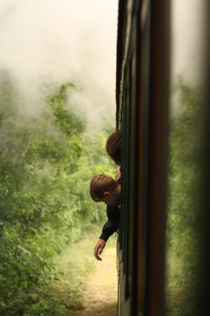 les enfants dans la vapeur