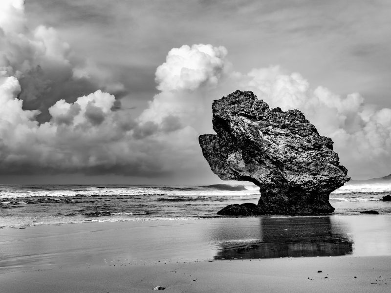 sumba sea stack1 sumba sea stack1